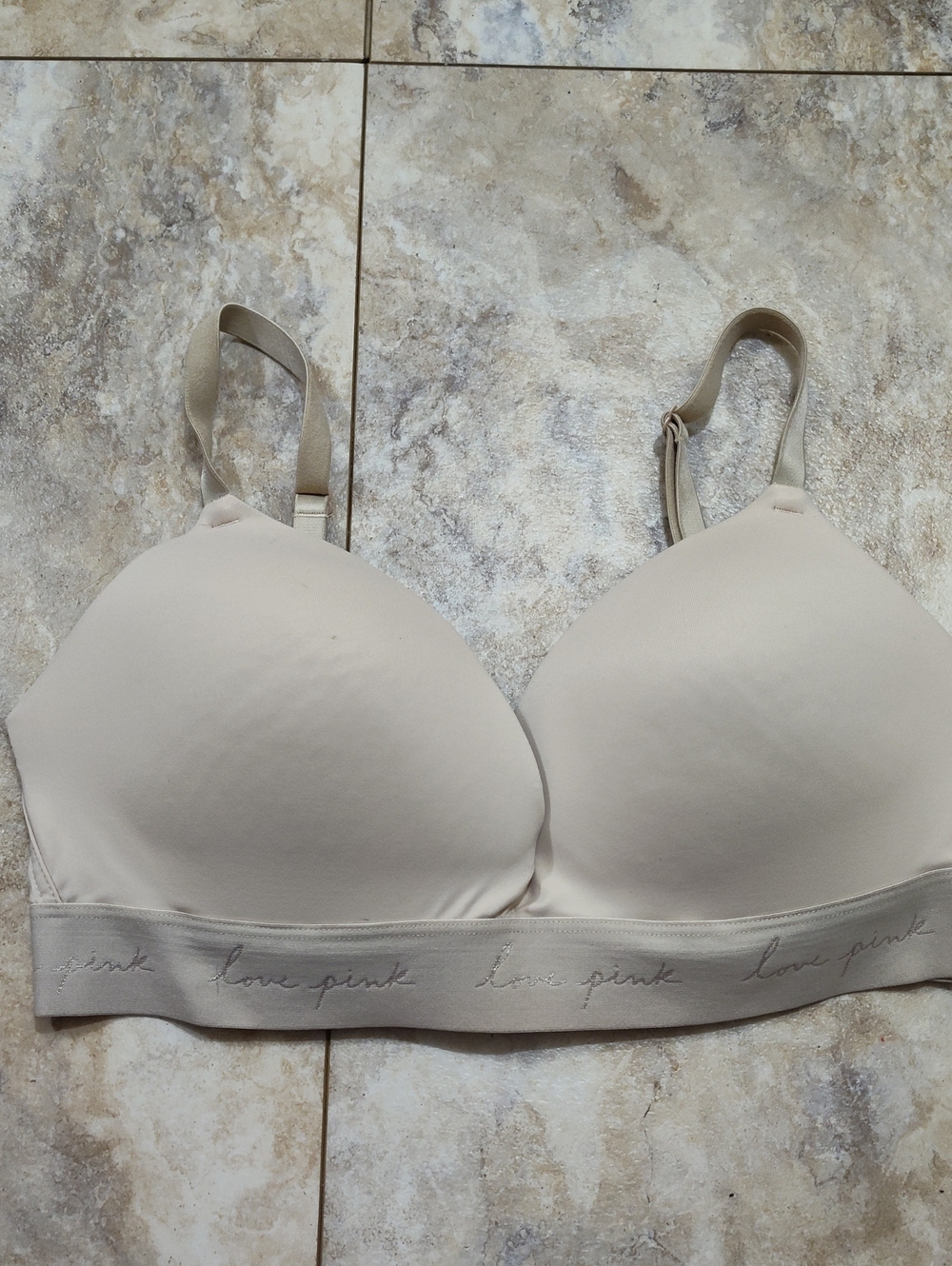 5/$25 SALE PINK Victoria's Secret Seamless Light Beige Wireless Push Up 36D Bra